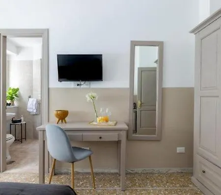 Next Stop Vatican Гостевой дом